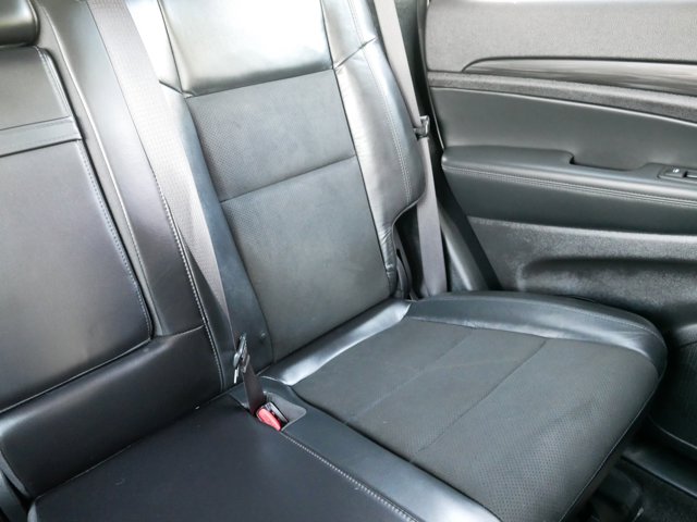 Vehicle image 14 of 38