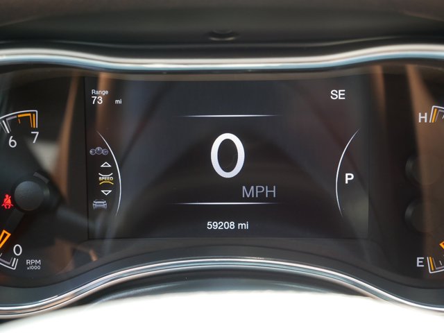 Vehicle image 21 of 38