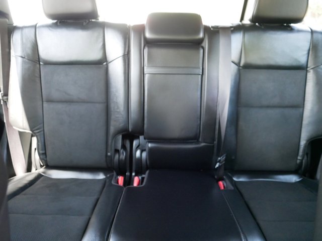 Vehicle image 13 of 38