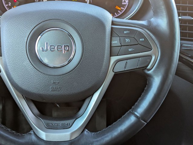 Vehicle image 20 of 31