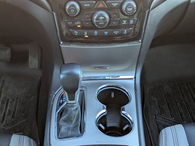 Vehicle image 17 of 31