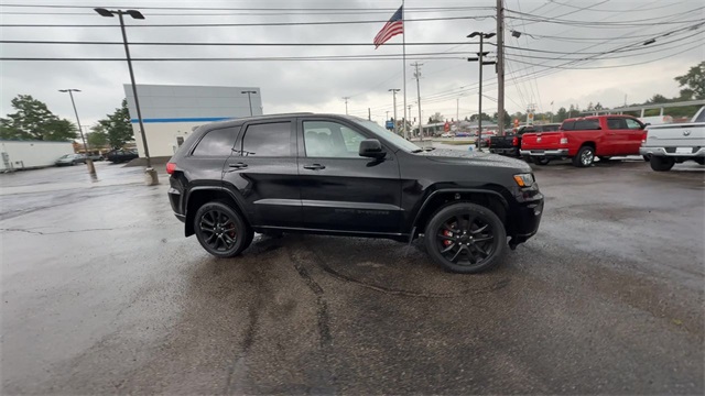 Vehicle image 5 of 26
