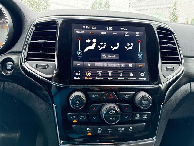 Vehicle image 19 of 26