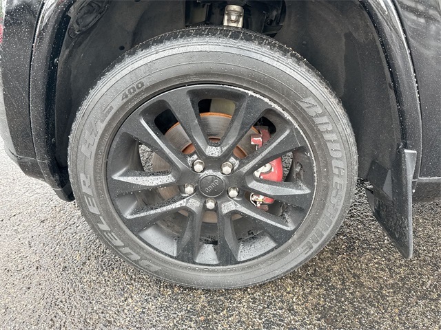 Vehicle image 10 of 26