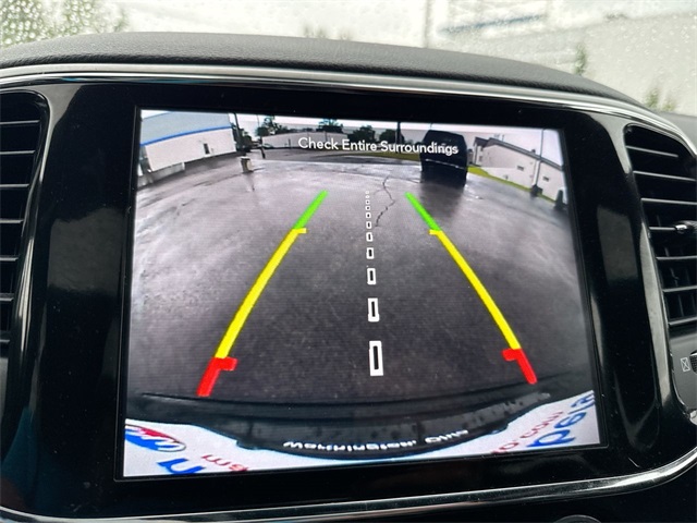 Vehicle image 17 of 26