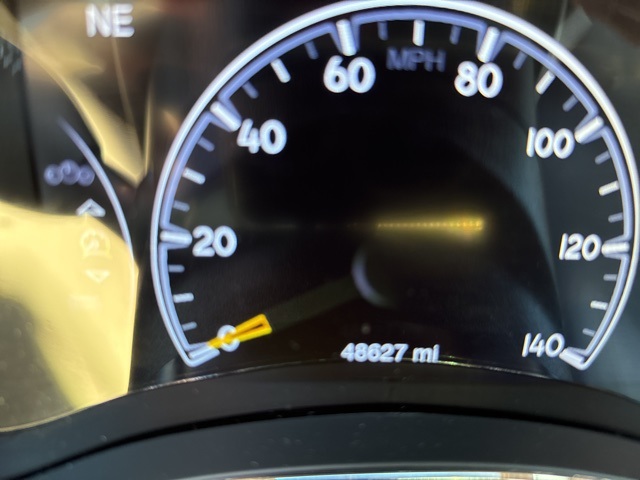 Vehicle image 14 of 16