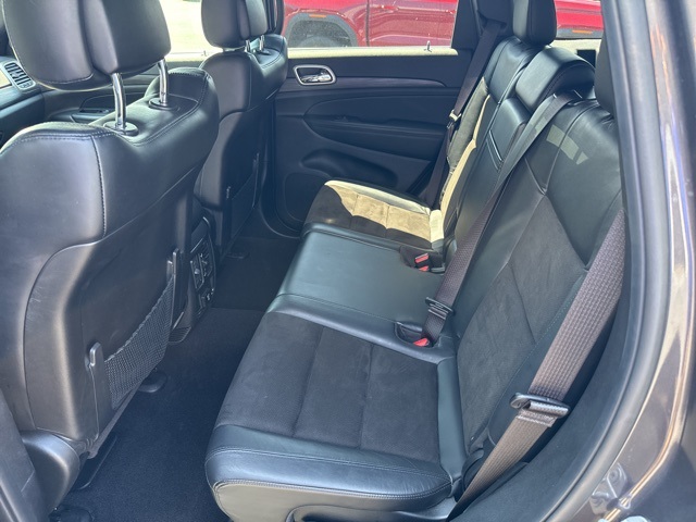 Vehicle image 12 of 16