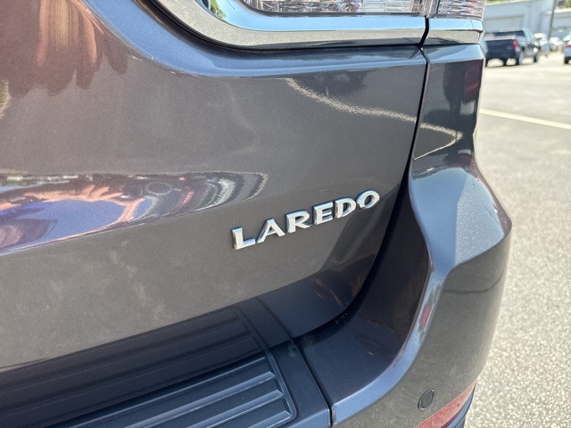 Vehicle image 15 of 16