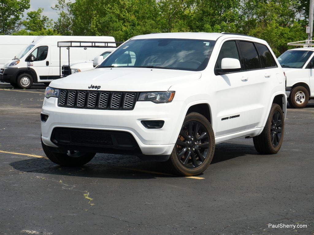 Vehicle image 2 of 44