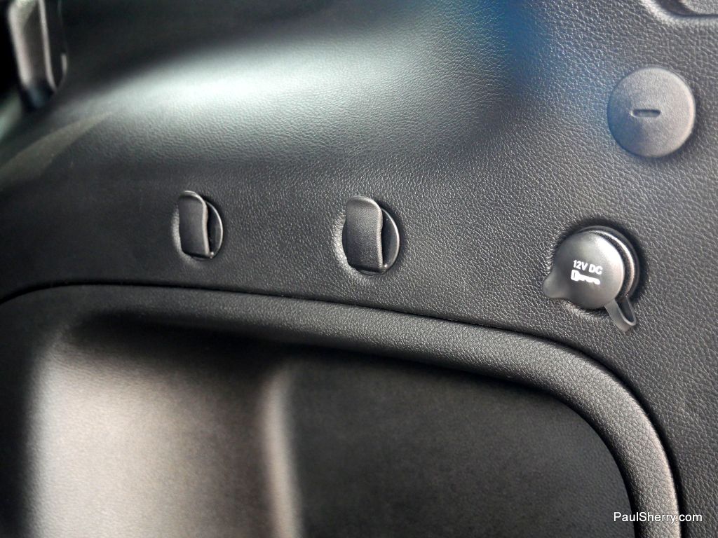 Vehicle image 16 of 44