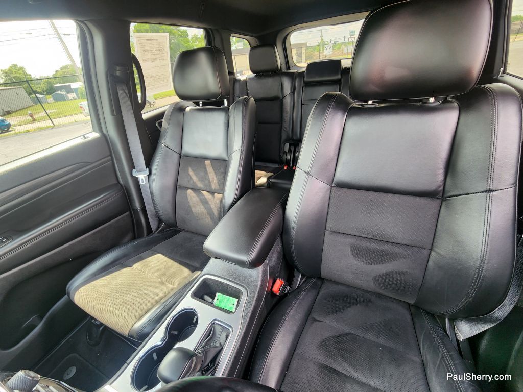 Vehicle image 22 of 44