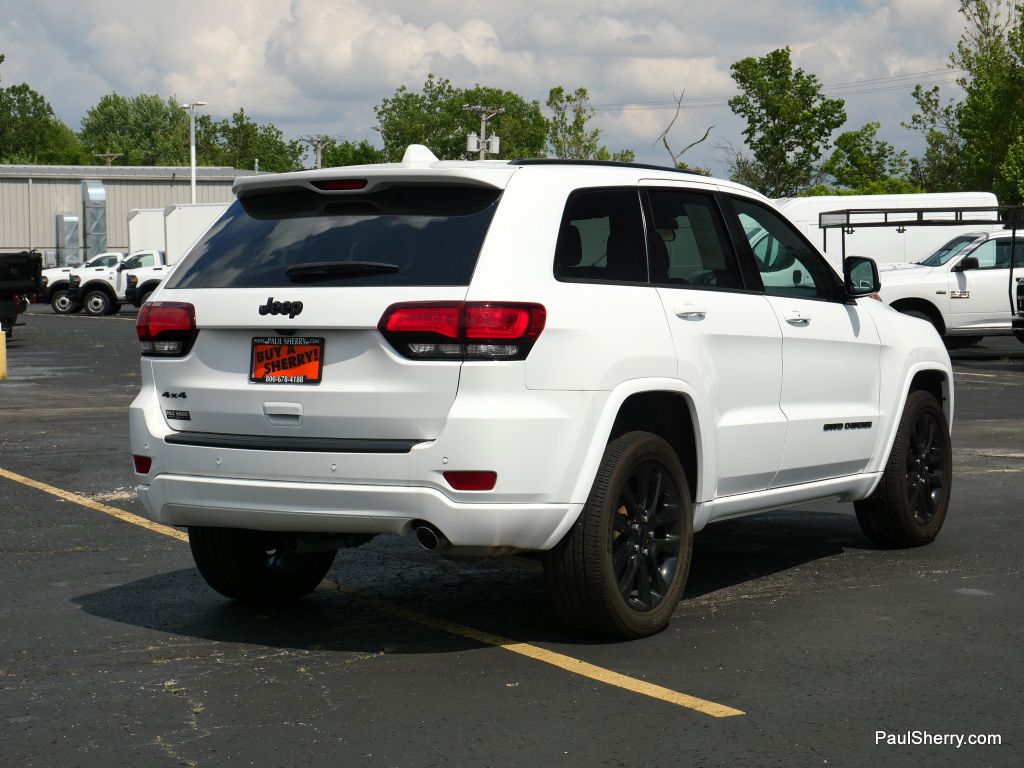 Vehicle image 6 of 44