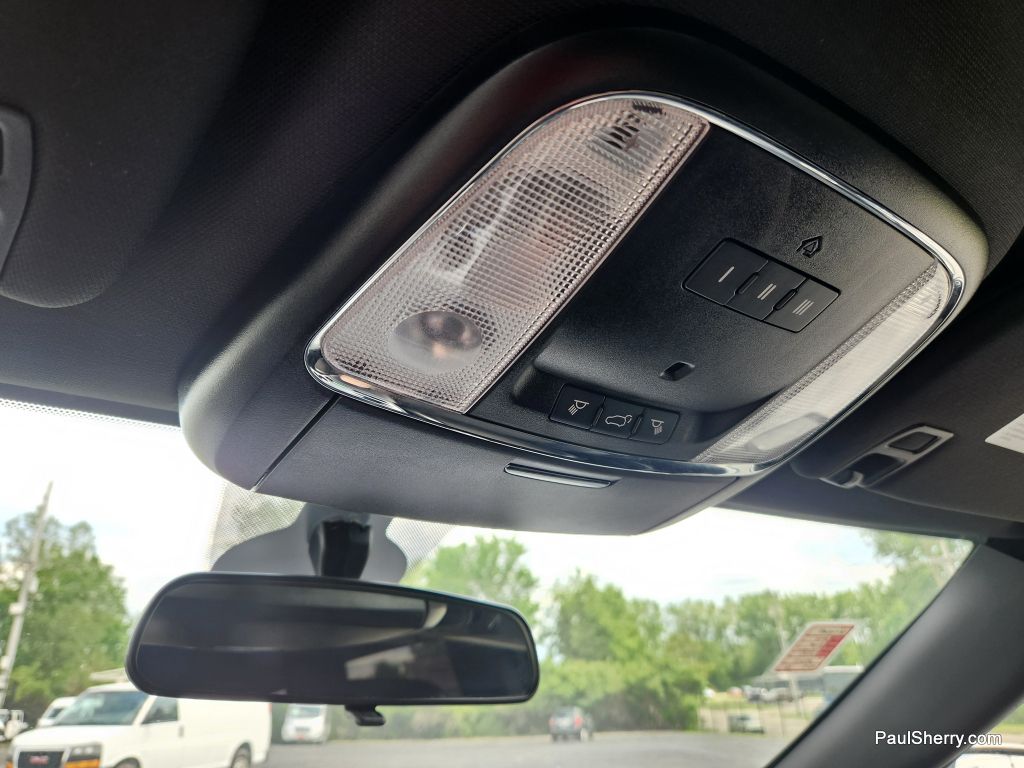 Vehicle image 37 of 44