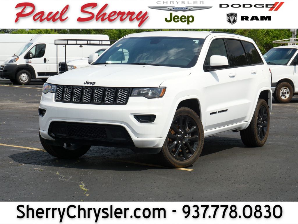 Vehicle image 3 of 44