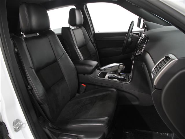 Vehicle image 20 of 25