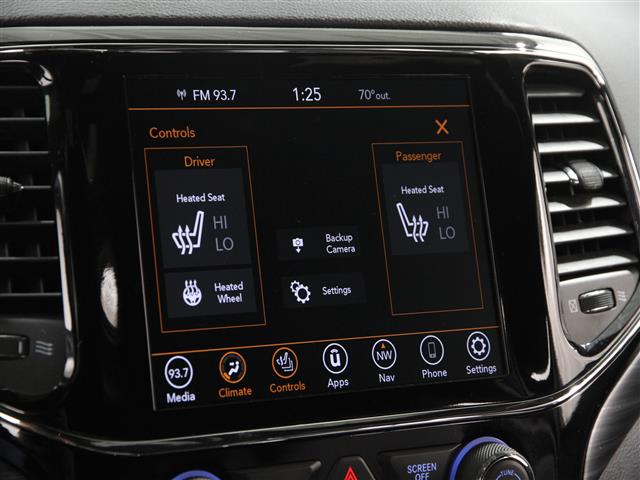 Vehicle image 13 of 25