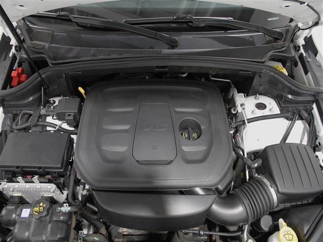 Vehicle image 23 of 25
