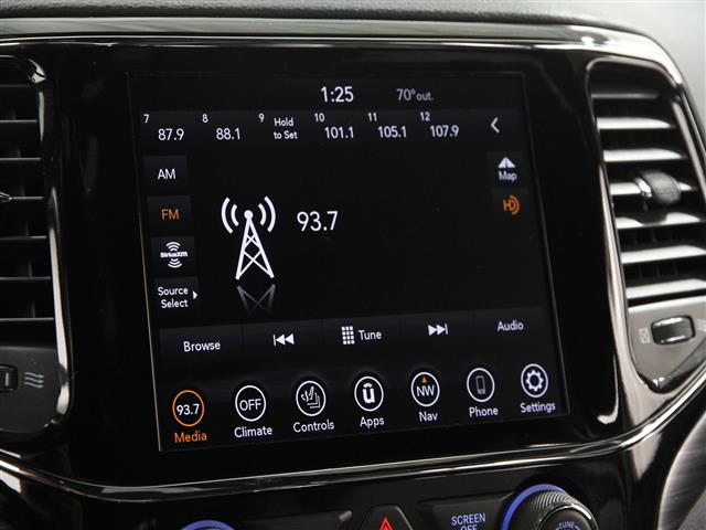 Vehicle image 11 of 25