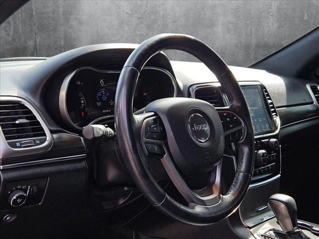 Vehicle image 13 of 20