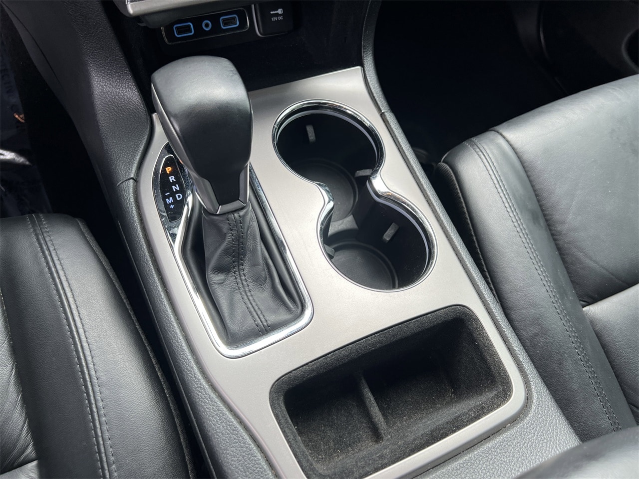 Vehicle image 17 of 26