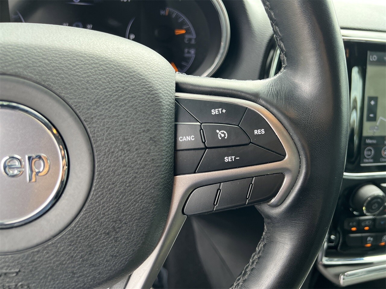 Vehicle image 12 of 26