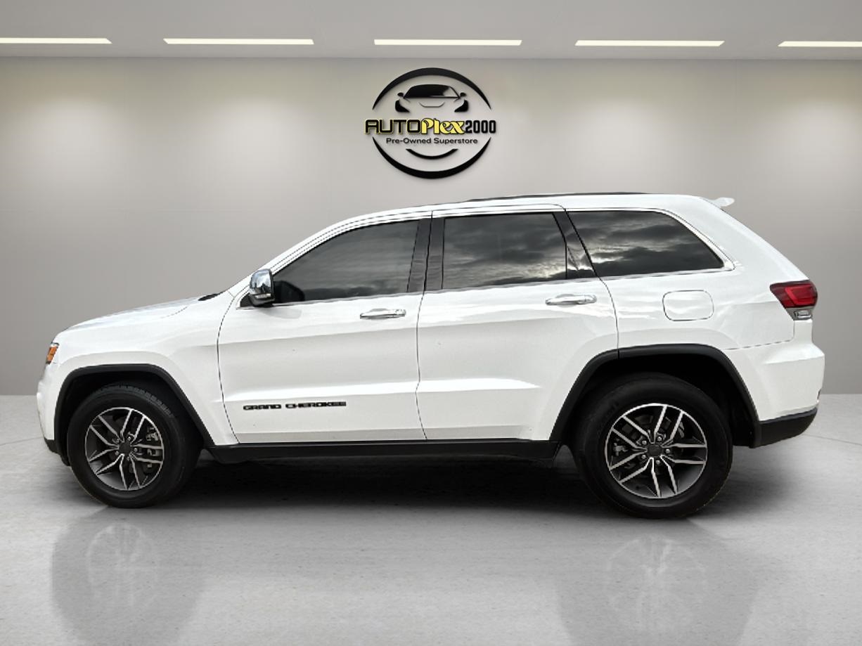 Vehicle image 5 of 22