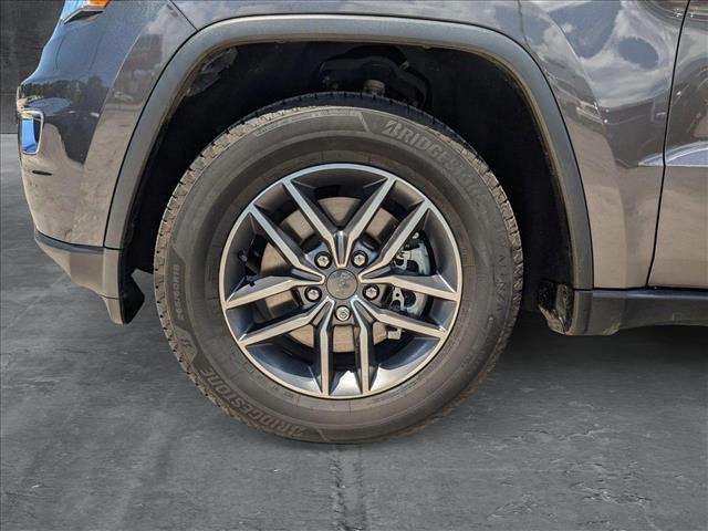 Vehicle image 25 of 26
