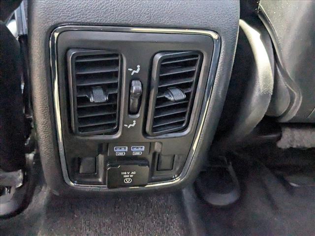 Vehicle image 18 of 26