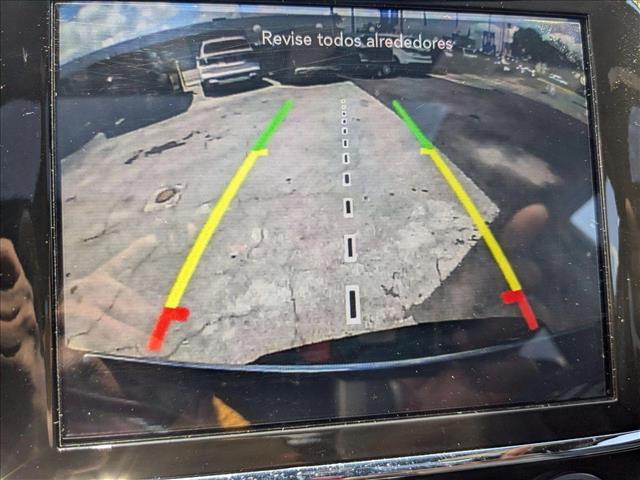 Vehicle image 15 of 26