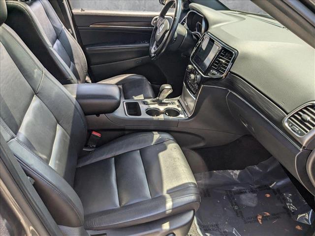 Vehicle image 22 of 26