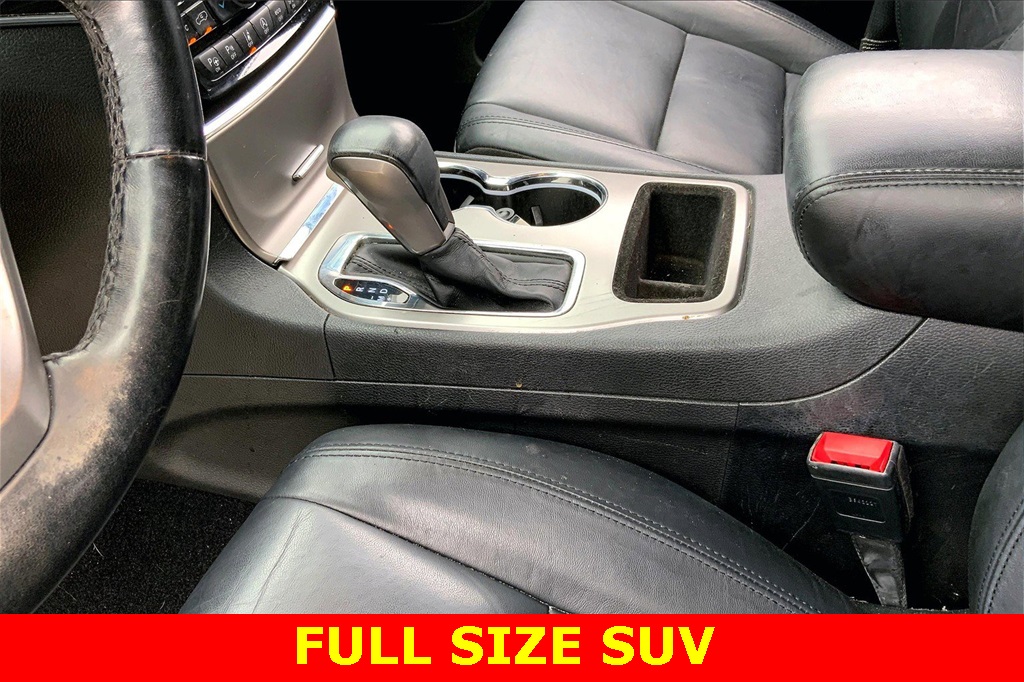 Vehicle image 16 of 24