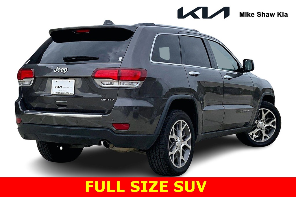 Vehicle image 4 of 24