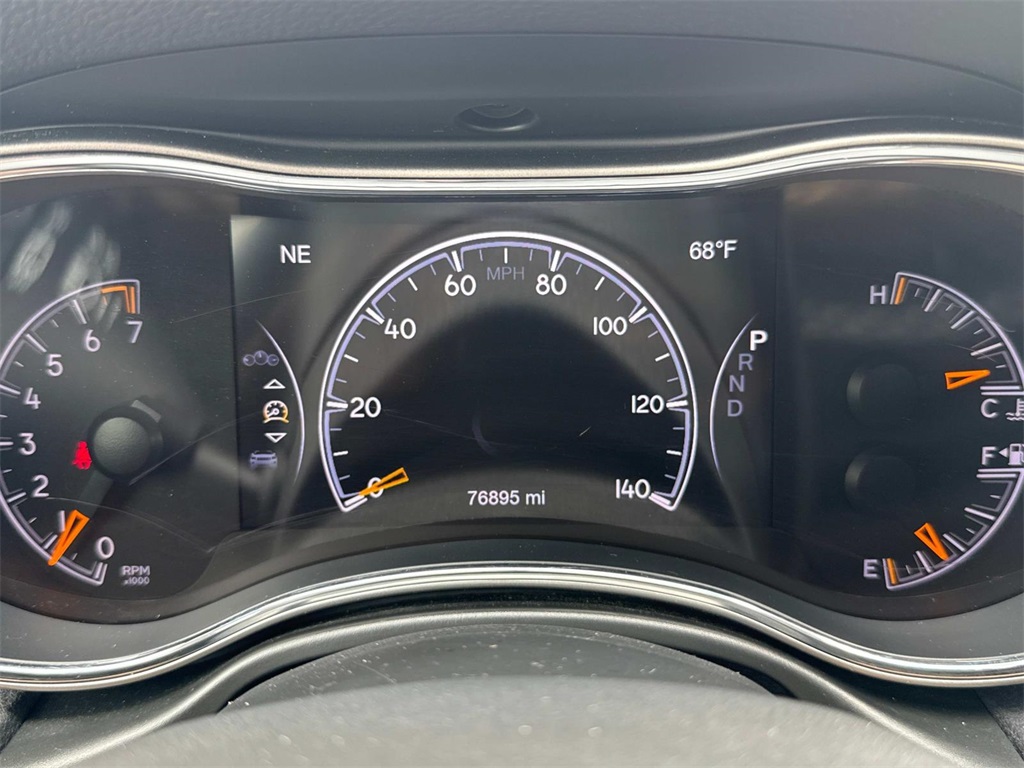 Vehicle image 23 of 31