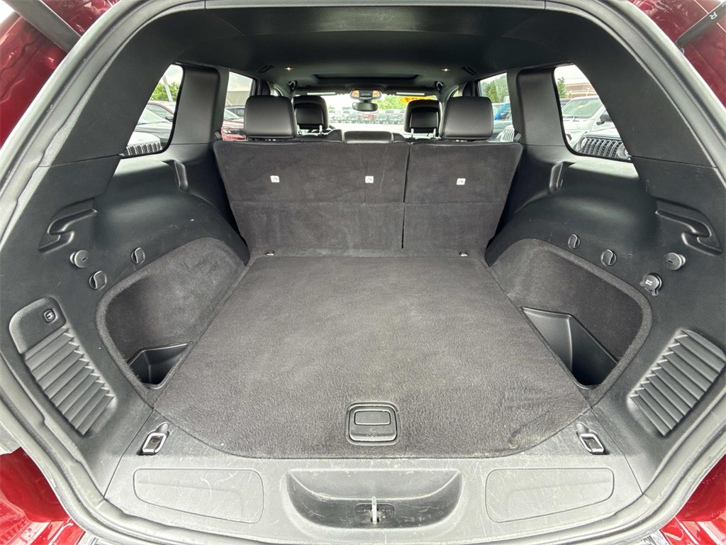 Vehicle image 11 of 31