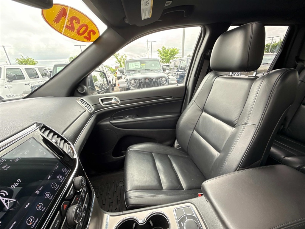 Vehicle image 28 of 31