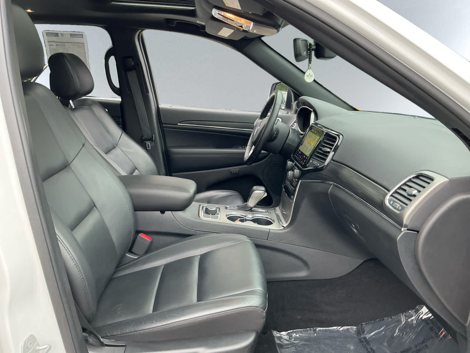 Vehicle image 12 of 20