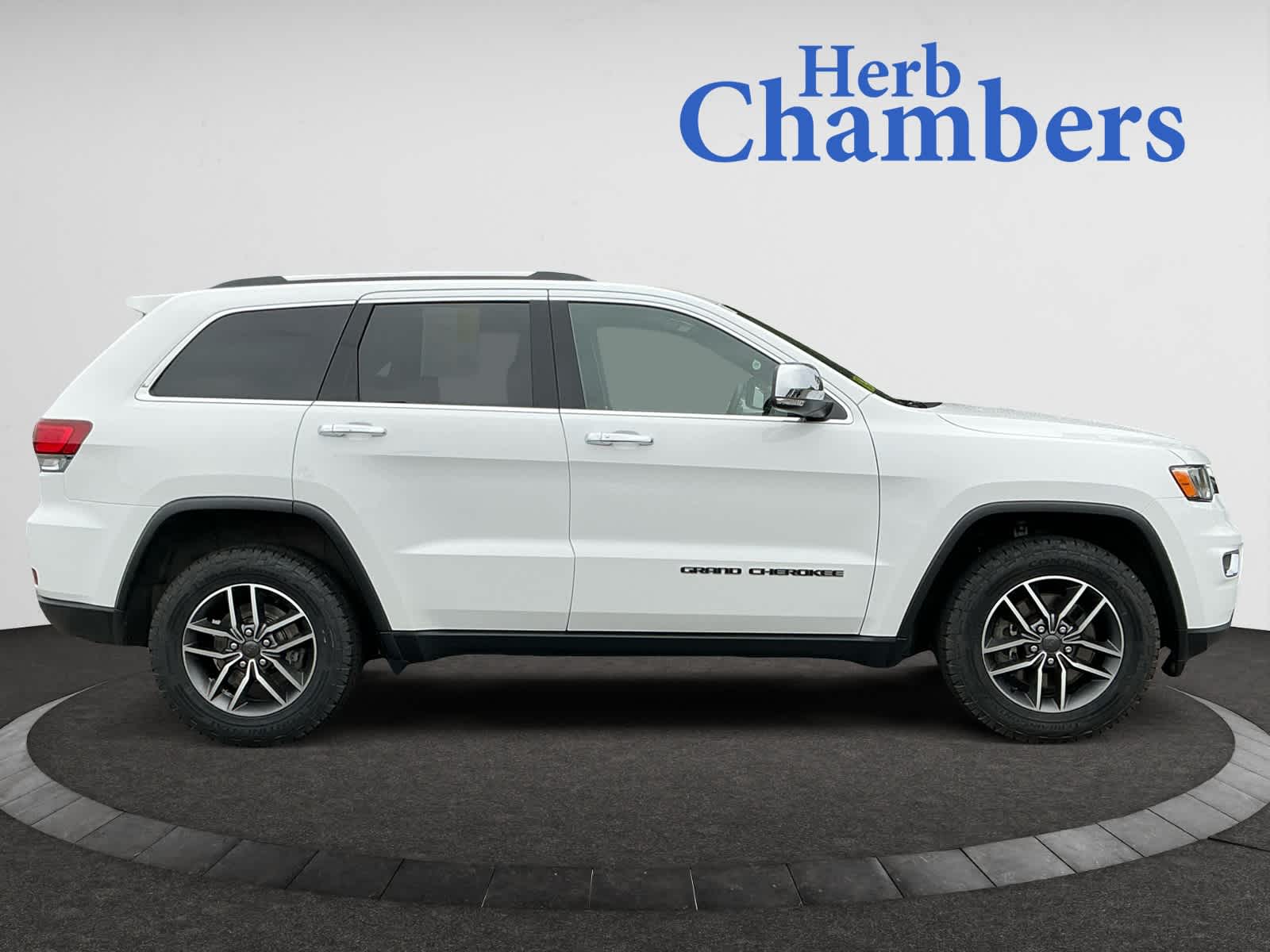 Vehicle image 4 of 20
