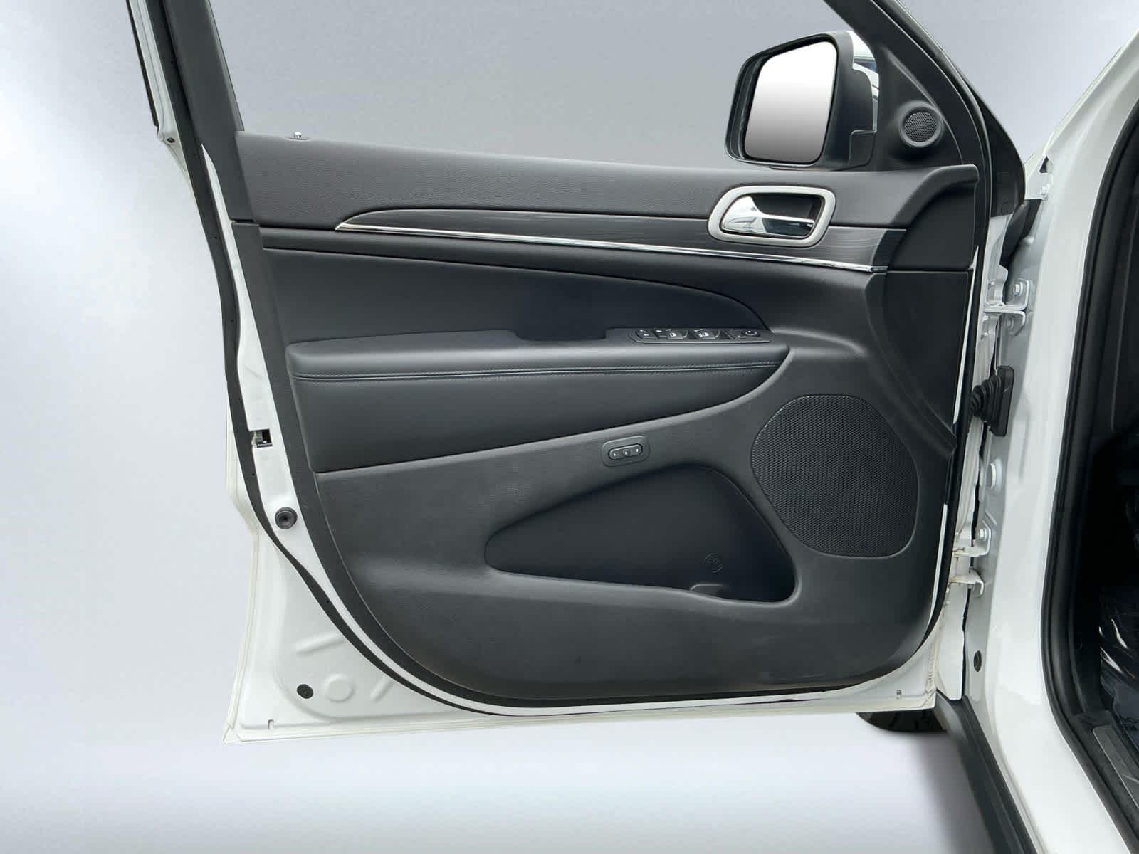 Vehicle image 19 of 20