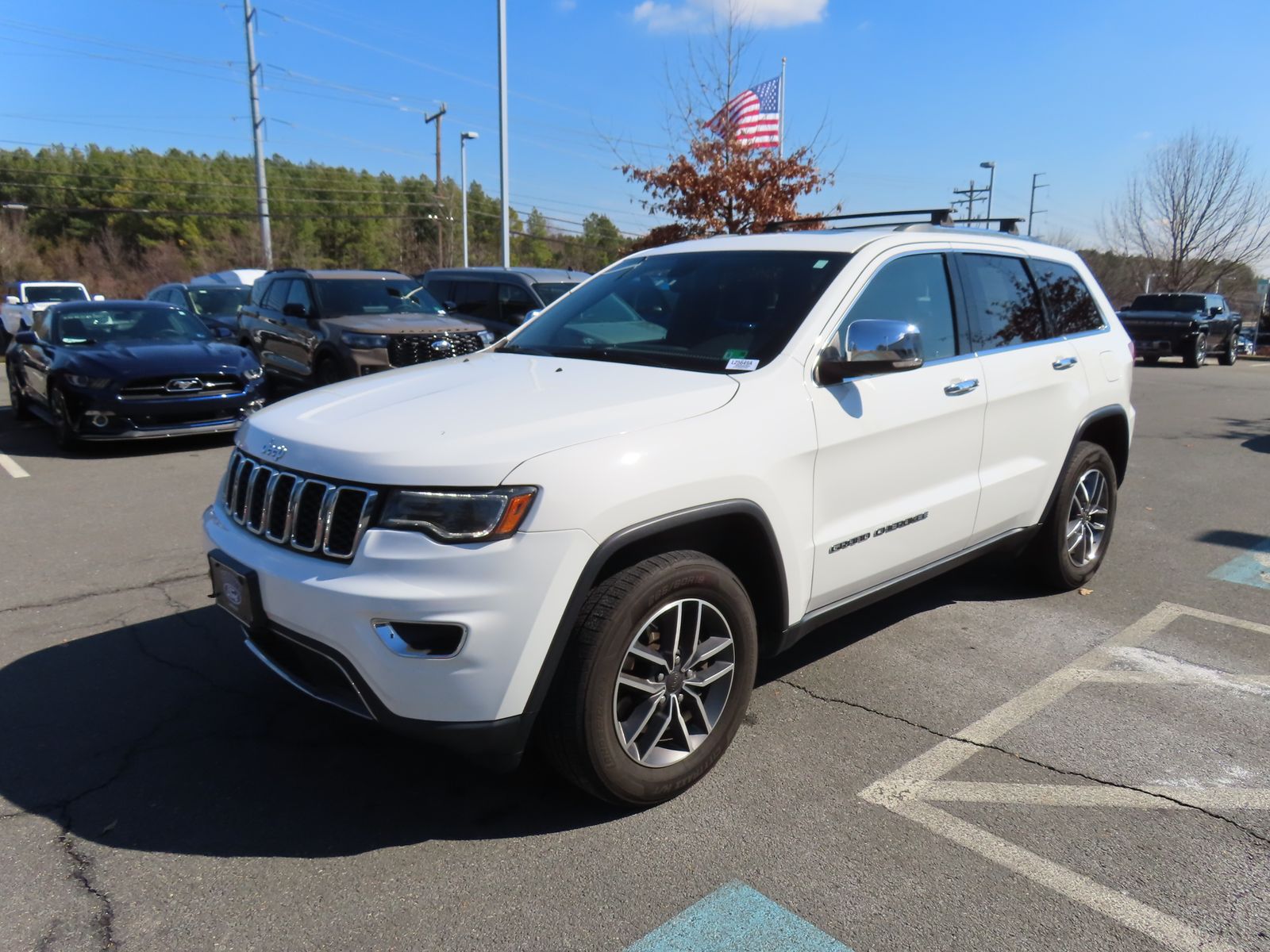 2021 Jeep Grand Cherokee Limited Image 1 of 36
