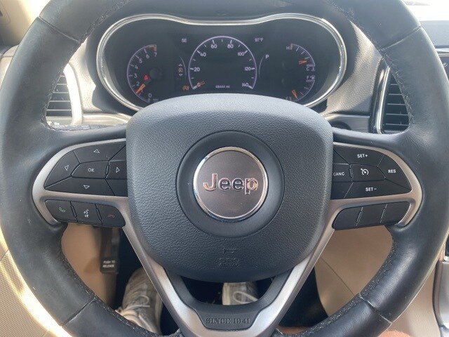Vehicle image 14 of 25