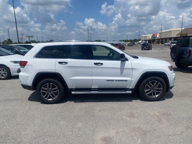Vehicle image 5 of 25