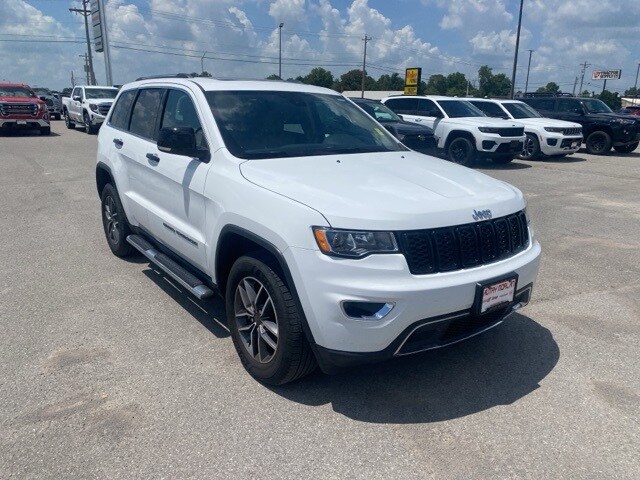 Vehicle image 4 of 25