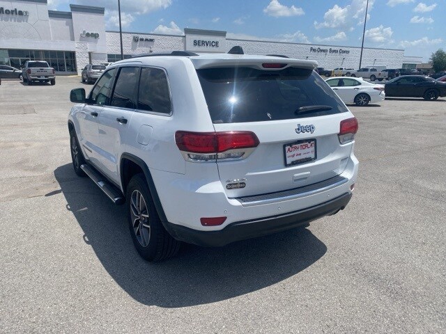 Vehicle image 8 of 25