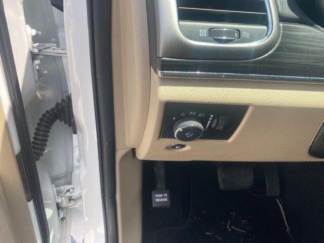 Vehicle image 25 of 25