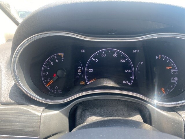 Vehicle image 15 of 25