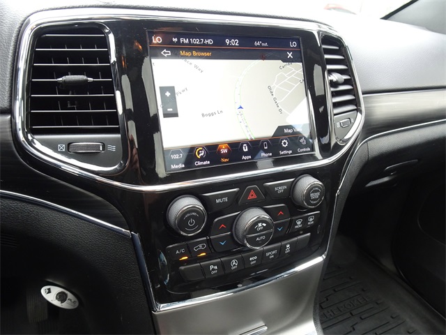 Vehicle image 21 of 28