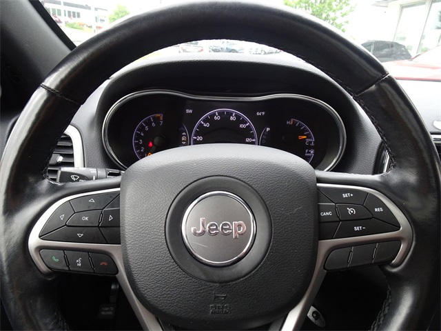 Vehicle image 23 of 28