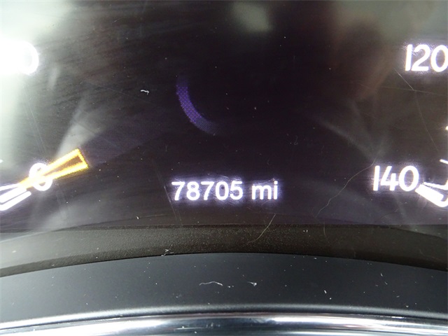 Vehicle image 26 of 28