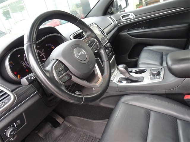 Vehicle image 14 of 28