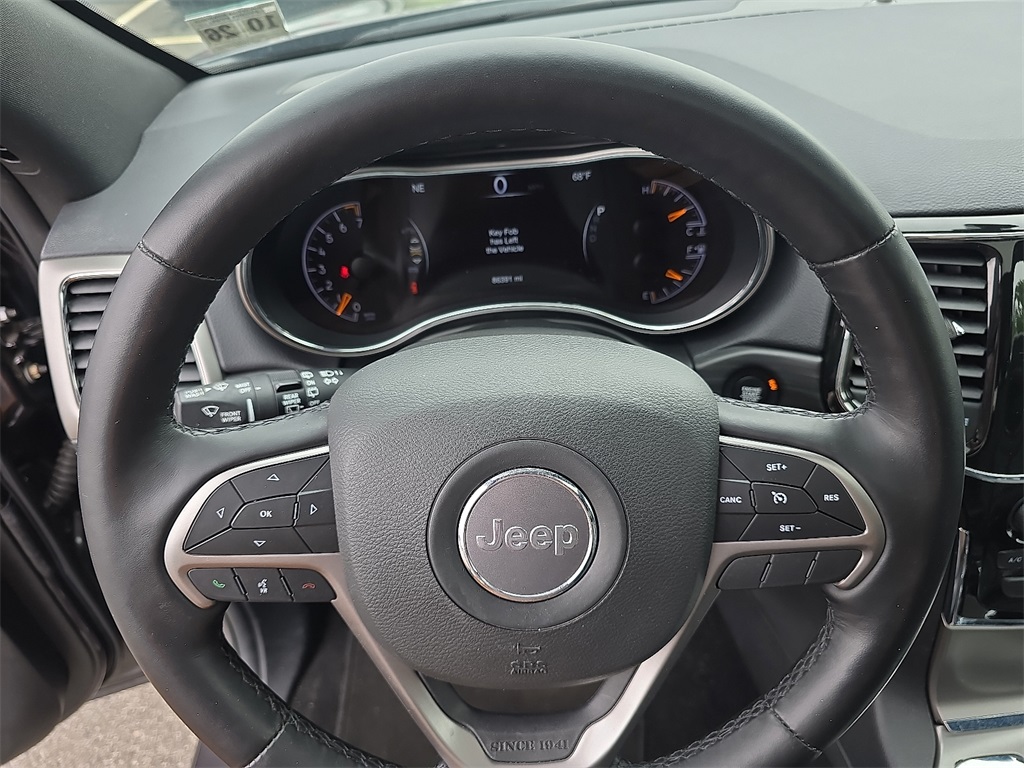 Vehicle image 20 of 30